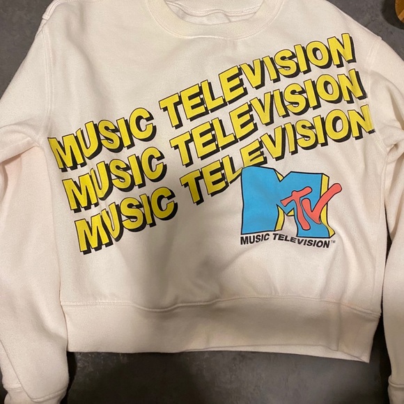 MTV sweatshirt & shirt set 💖 - Picture 4 of 4